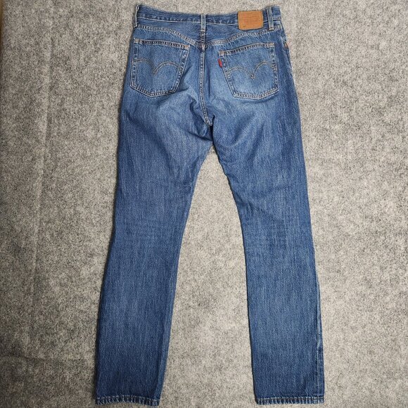Levis Premium 501 Jeans Men 28x32 Button Fly Medium Wash Blue Denim Straight Fit - Picture 2 of 10